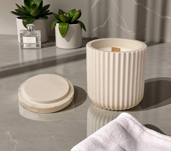 Vela cilindro rayas alta